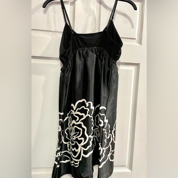 DOTS silky black with white floral bottom Spaghetti Strap Dress SizeM like new - Picture 8 of 11